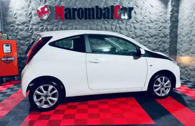 Toyota Aygo 2020 - 11750 EUR, 134443 km - AUTO.MOTO.pt - 134443km - foto 8 de 27