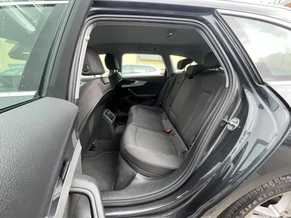 Audi A4 Avant 2022 - 21250 EUR, 195000 km - AUTO.MOTO.pt - 195000km - foto 33 de 45