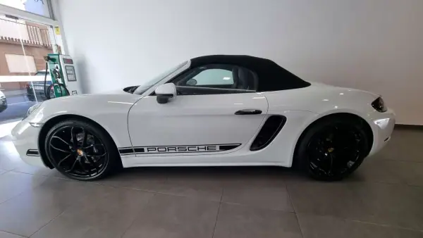 Porsche 718 Boxster 2024 - 89990 EUR, 12821 km - AUTO.MOTO.pt - 12821km - foto 3 de 34