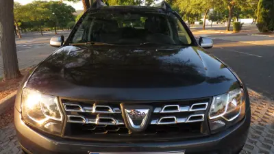 Dacia Duster 2015 — foto 6 de 16