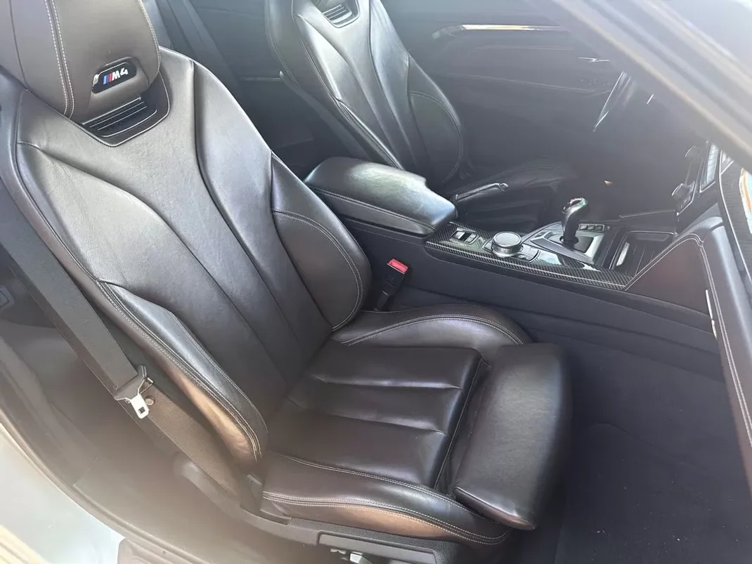 BMW M4 2018 - 52800 EUR, 183290 km - AUTO.MOTO.pt - 183290km - foto 13 de 17