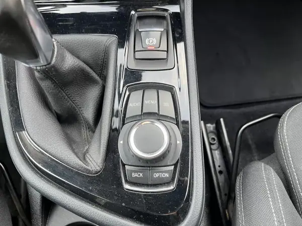 BMW 218 Gran Tourer 2016 - 15950 EUR, 200000 km - AUTO.MOTO.pt - 200000km - foto 22 de 51