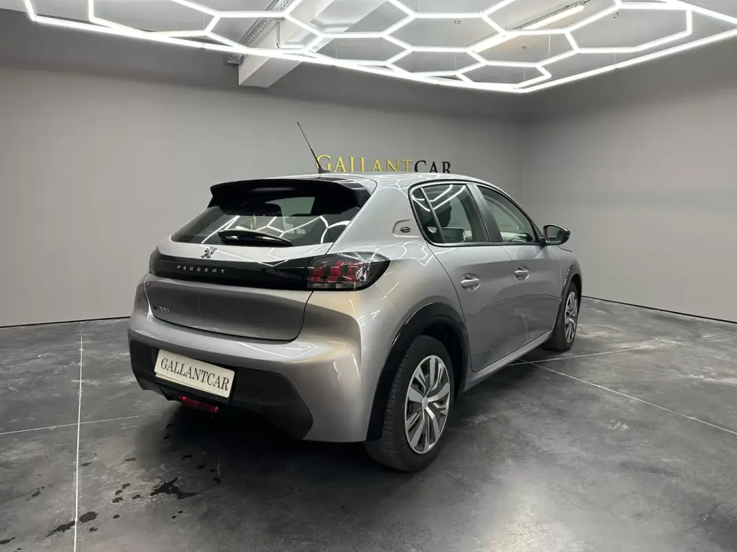 Peugeot e-208 2020 - 18200 EUR, 53794 km - 53794km - foto 5 de 10