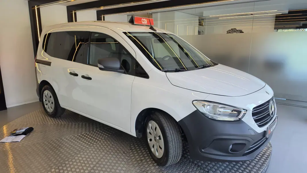 Mercedes-Benz Citan 2025 - 24950 EUR, 10603 km - AUTO.MOTO.pt - 10603km - foto 19 de 50