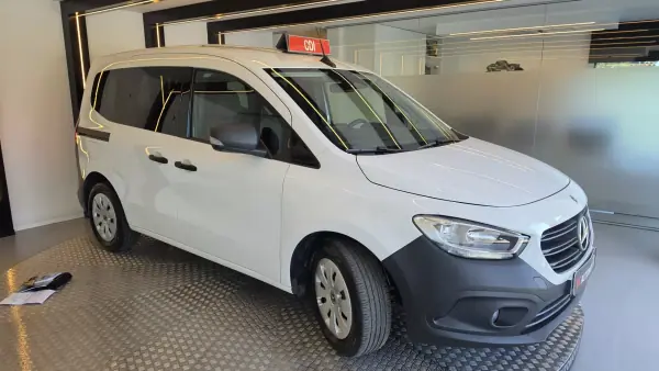 Mercedes-Benz Citan 2025 - 24950 EUR, 10603 km - AUTO.MOTO.pt - 10603km - foto 19 de 50