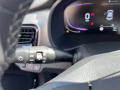 Kia Stonic 2025 - 21500 EUR, 100 km - AUTO.MOTO.pt - 100km - foto 20 de 23