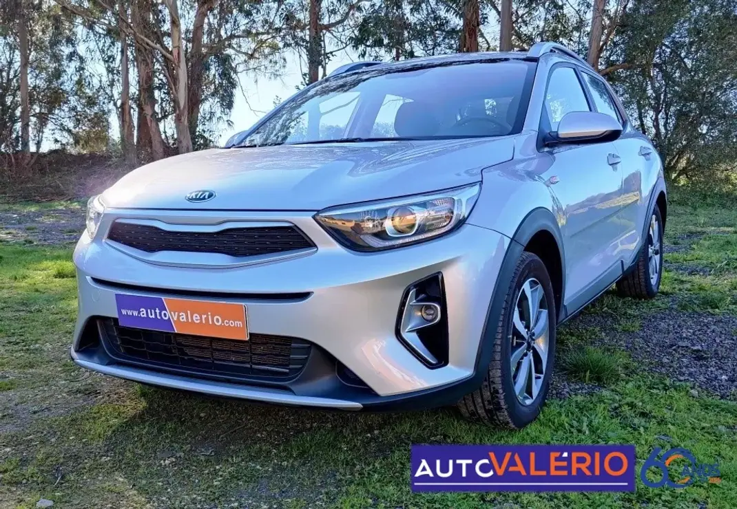 Kia Stonic 2021 - 14950 EUR, 58240 km - AUTO.MOTO.pt - 58240km - foto 1 de 29
