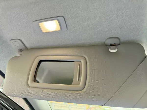 Renault Zoe 2020 - 25500 EUR, 30800 km - AUTO.MOTO.pt - 30800km - foto 19 de 34