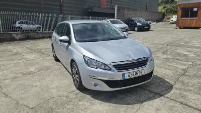 Peugeot 308 SW 2014 - 11750 EUR, 214000 km - 214000km - foto 2 de 7