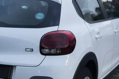 Citroën C3 2018 - 9500 EUR, 130900 km - AUTO.MOTO.pt - 130900km - foto 24 de 26