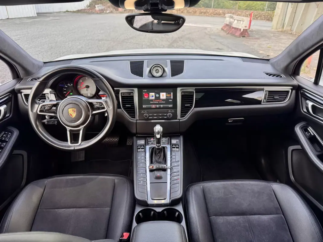 Porsche Macan 2016 - 45990 EUR, 132000 km - AUTO.MOTO.pt - 132000km - foto 18 de 34