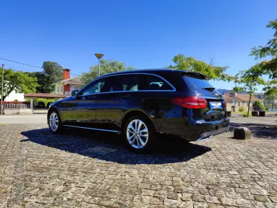 Mercedes-Benz C 180 2019 - 22950 EUR, 142123 km - AUTO.MOTO.pt - 142123km - foto 4 de 11