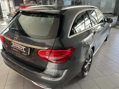 Mercedes-Benz C 200 2015 — foto 3 de 23
