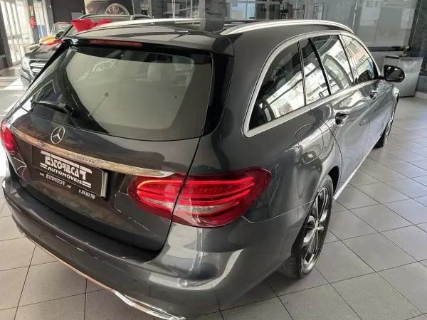 Mercedes-Benz C 200 2015 — photo 3 of 23