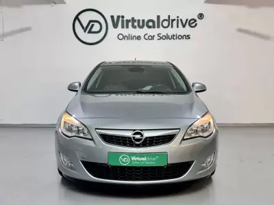 Opel Astra 2012 - 6250 EUR, 154000 km - AUTO.MOTO.pt - 154000km - foto 2 de 52