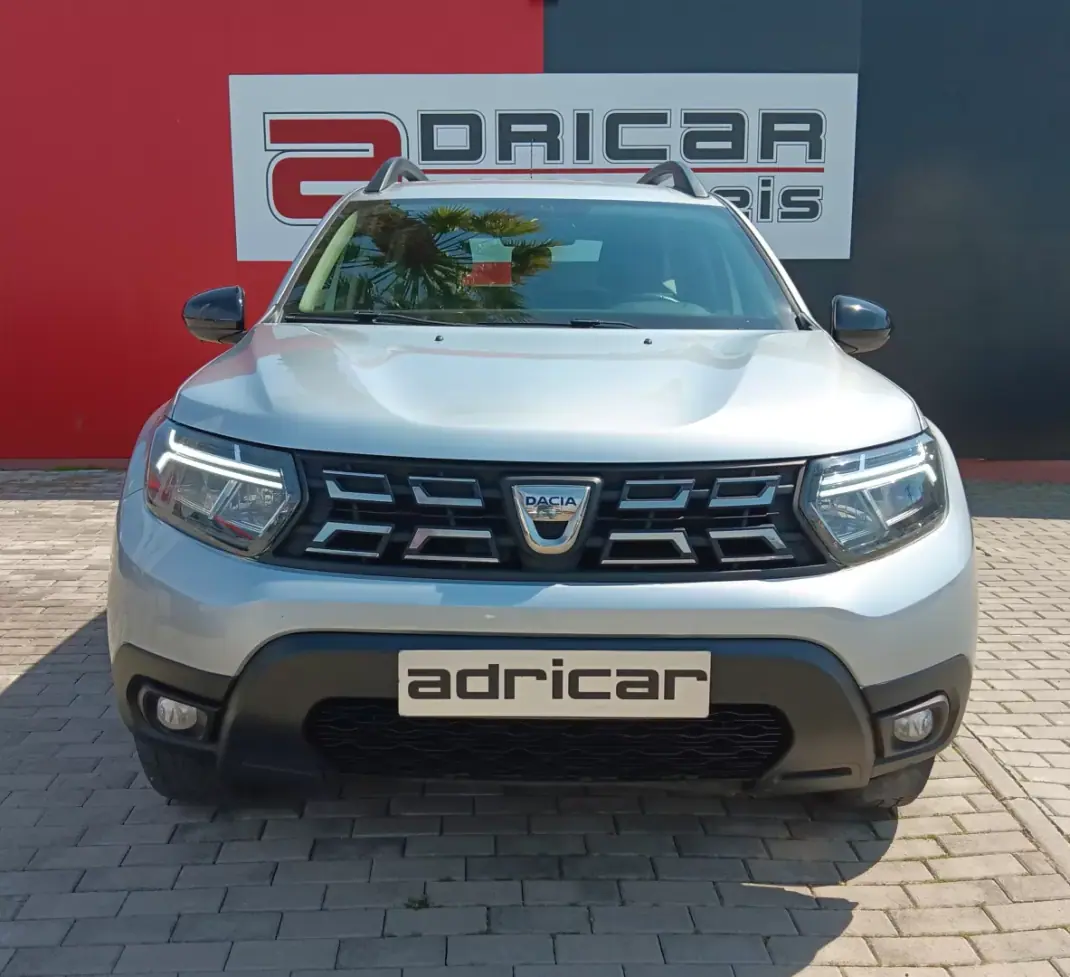 Dacia Duster 2021 - 17500 EUR, 142842 km - AUTO.MOTO.pt - 142842km - foto 4 de 21
