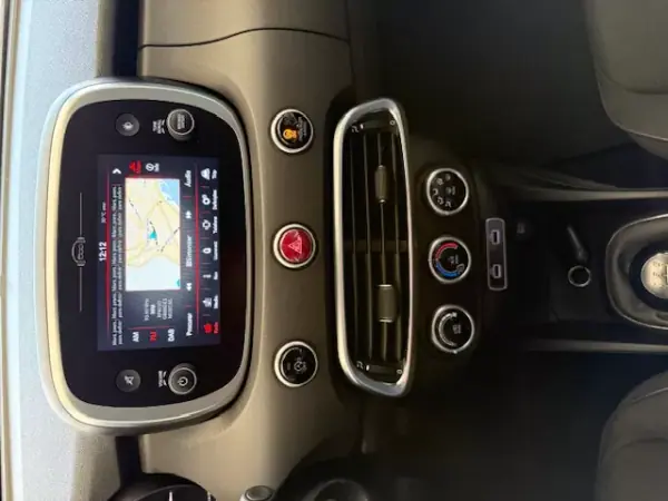 Fiat 500X 2023 - 21900 EUR, 51150 km - AUTO.MOTO.pt - 51150km - foto 4 de 12