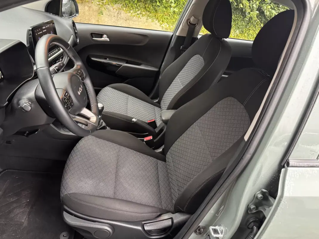 Kia Picanto 2025 - 15490 EUR, 20376 km - AUTO.MOTO.pt - 20376km - foto 21 de 23