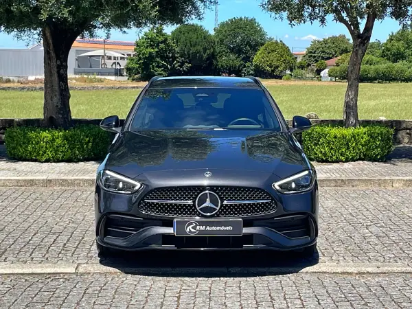 Mercedes-Benz C 300 2024 - 47850 EUR, 49000 km - AUTO.MOTO.pt - 49000km - foto 3 de 37