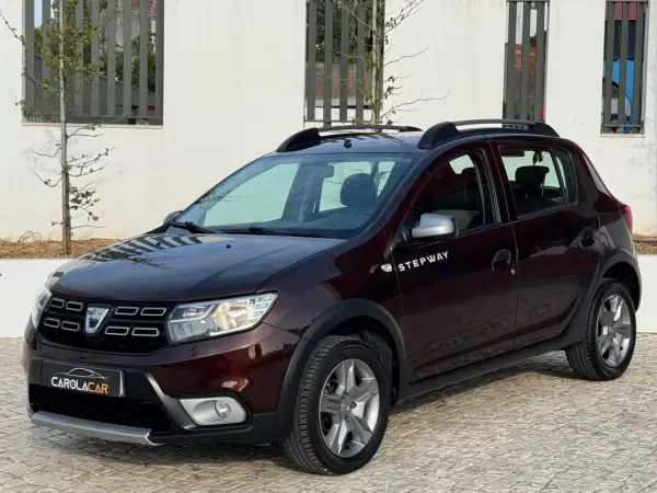 Dacia Sandero 2017 - 9950 EUR, 85154 km - AUTO.MOTO.pt - 85154km - foto 3 de 26