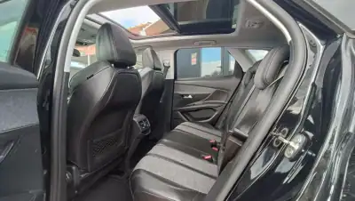 Peugeot 3008 2018 - 20990 EUR, 105000 km - AUTO.MOTO.pt - 105000km - foto 13 de 47