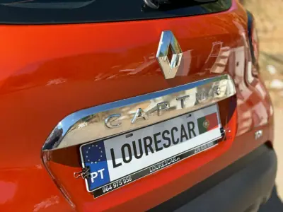 Renault Captur 2016 - 11900 EUR, 102000 km - AUTO.MOTO.pt - 102000km - foto 41 de 50