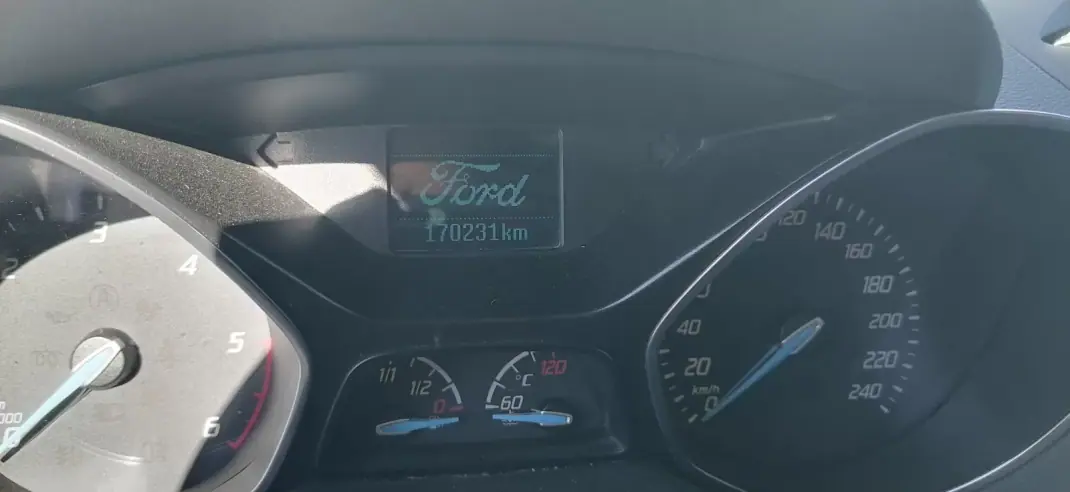 Ford C-Max 2012 - 11600 EUR, 170350 km - AUTO.MOTO.pt - 170350km - foto 2 de 15