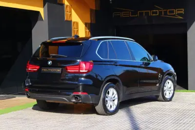 BMW X5 2018 - 24450 EUR, 191000 km - AUTO.MOTO.pt - 191000km - foto 6 de 26