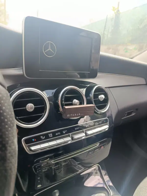 Mercedes-Benz 200 2017 - 15900 EUR, 210000 km - 210000km - foto 4 de 5