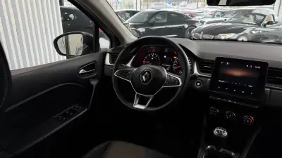 Renault Captur 2022 - 16490 EUR, 100230 km - AUTO.MOTO.pt - 100230km - foto 16 de 38
