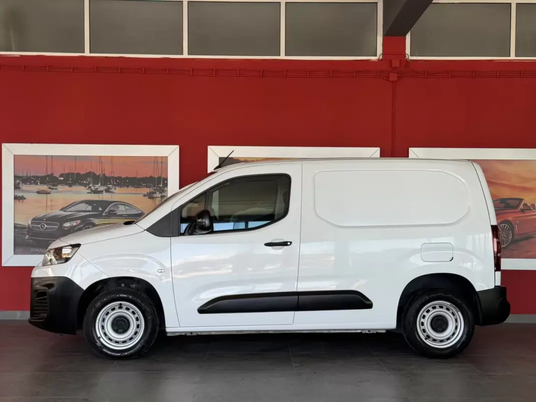 Citroën BERLINGO 1.5 BlueHDi 100 S&S Club M 2022 - 15990 EUR, 92798 km - AUTO.MOTO.pt - 92798km - foto 6 de 19