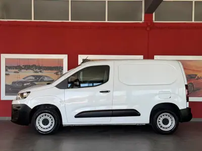 Citroën BERLINGO 1.5 BlueHDi 100 S&S Club M 2022 - 15990 EUR, 92798 km - AUTO.MOTO.pt - 92798km - foto 6 de 19