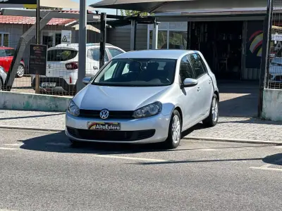 Volkswagen Golf 2009 - 10900 EUR, 161468 km - AUTO.MOTO.pt - 161468km - foto 9 de 25