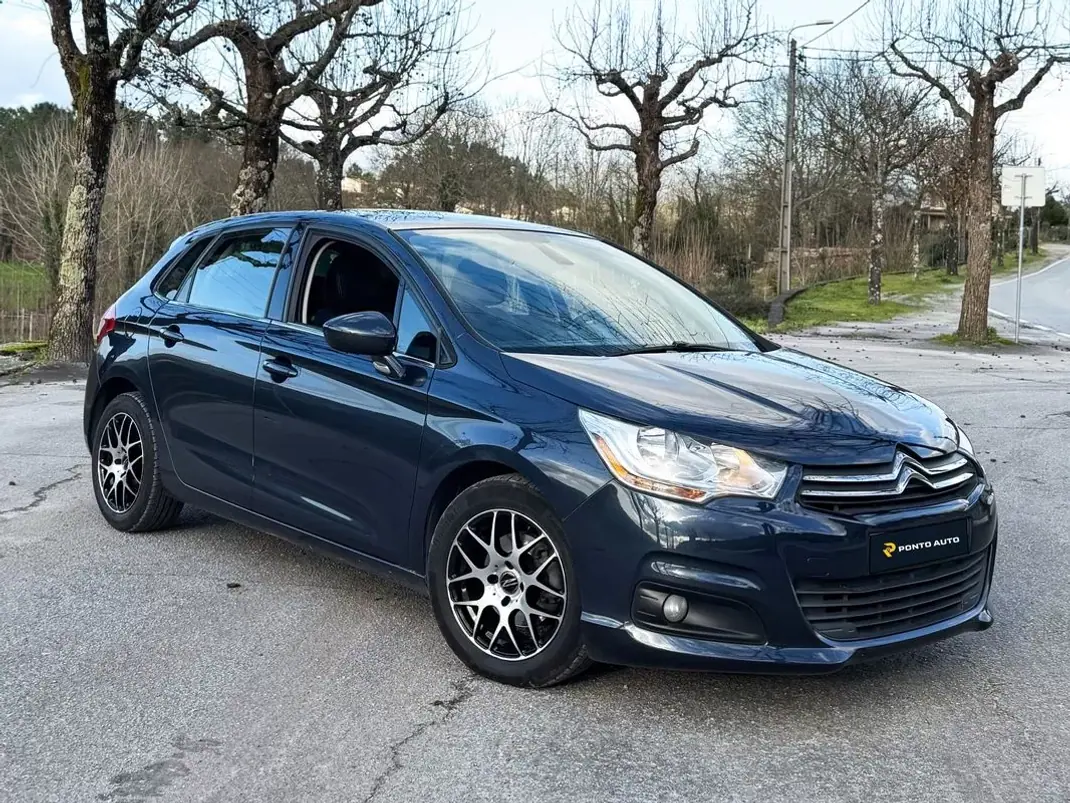 Citroën C4 2012 - 8990 EUR, 185518 km - AUTO.MOTO.pt - 185518km - foto 1 de 10