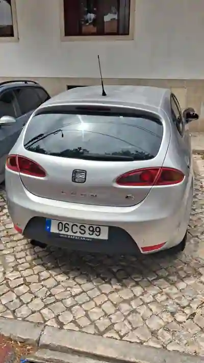 SEAT Leon 2007 - 7500 EUR, 367000 km - AUTO.MOTO.pt - 367000km - foto 3 de 7
