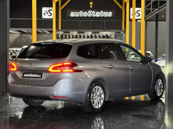 Peugeot 308 SW 2020 - 13490 EUR, 122100 km - AUTO.MOTO.pt - 122100km - foto 12 de 34