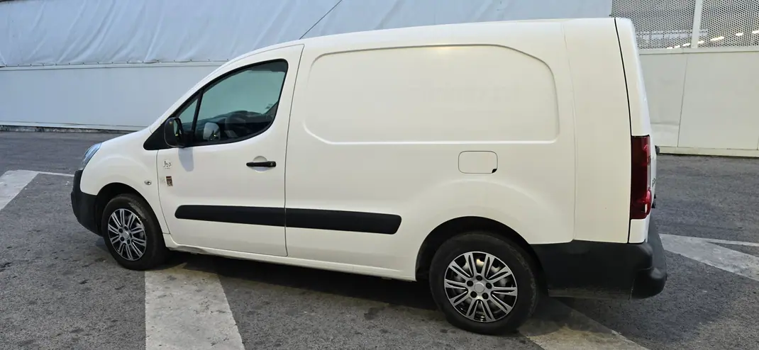 Citroën Berlingo 2018 - 8000 EUR, 175000 km - 175000km - foto 8 de 13