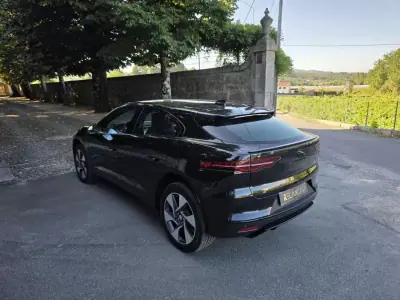Jaguar I-Pace 2020 - 24499 EUR, 128765 km - AUTO.MOTO.pt - 128765km - foto 8 de 41