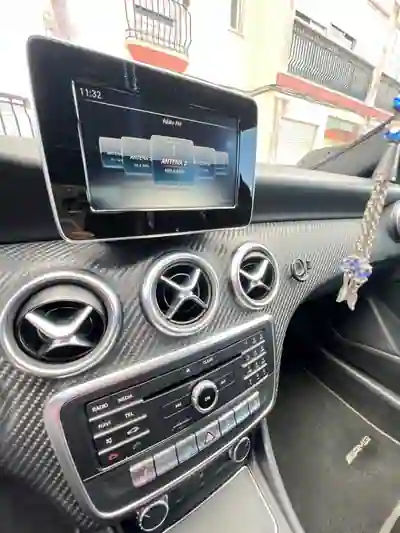 Mercedes-Benz A 180 2016 - 14900 EUR, 170310 km - AUTO.MOTO.pt - 170310km - foto 21 de 27