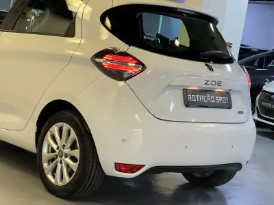Renault Zoe 2020 - 15990 EUR, 67000 km - 67000km - foto 30 de 32