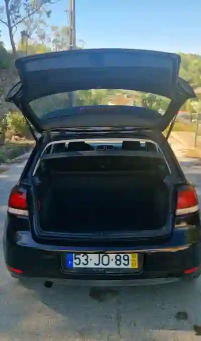 Volkswagen Golf 2010 — foto 5 de 10