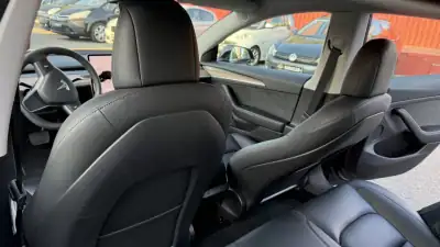 Tesla Model 3 2022 - 31900 EUR, 57000 km - AUTO.MOTO.pt - 57000km - foto 40 de 47
