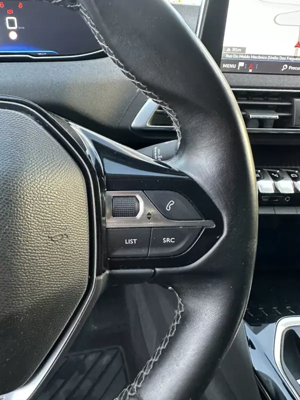 Peugeot 3008 2019 - 13900 EUR, 190000 km - AUTO.MOTO.pt - 190000km - foto 37 de 59