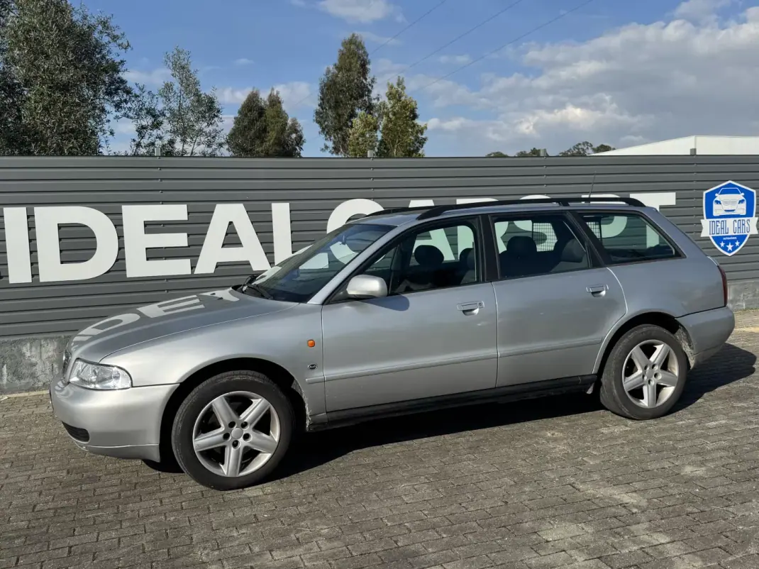 Audi A4 Avant 1996 - 2750 EUR, 445000 km - AUTO.MOTO.pt - 445000km - foto 4 de 14