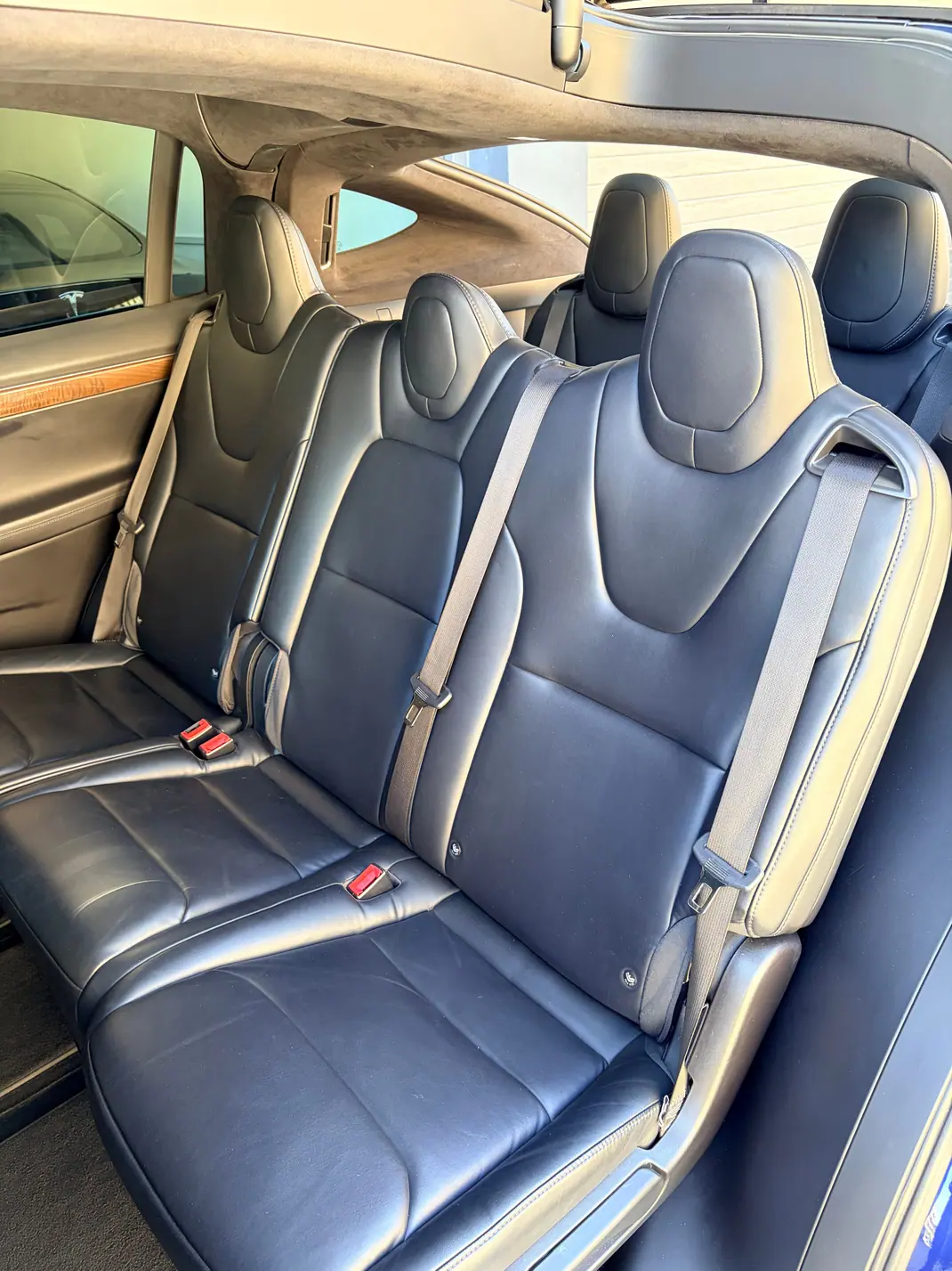 Tesla Model X 2018 - 36300 EUR, 176000 km - 176000km - foto 13 de 15