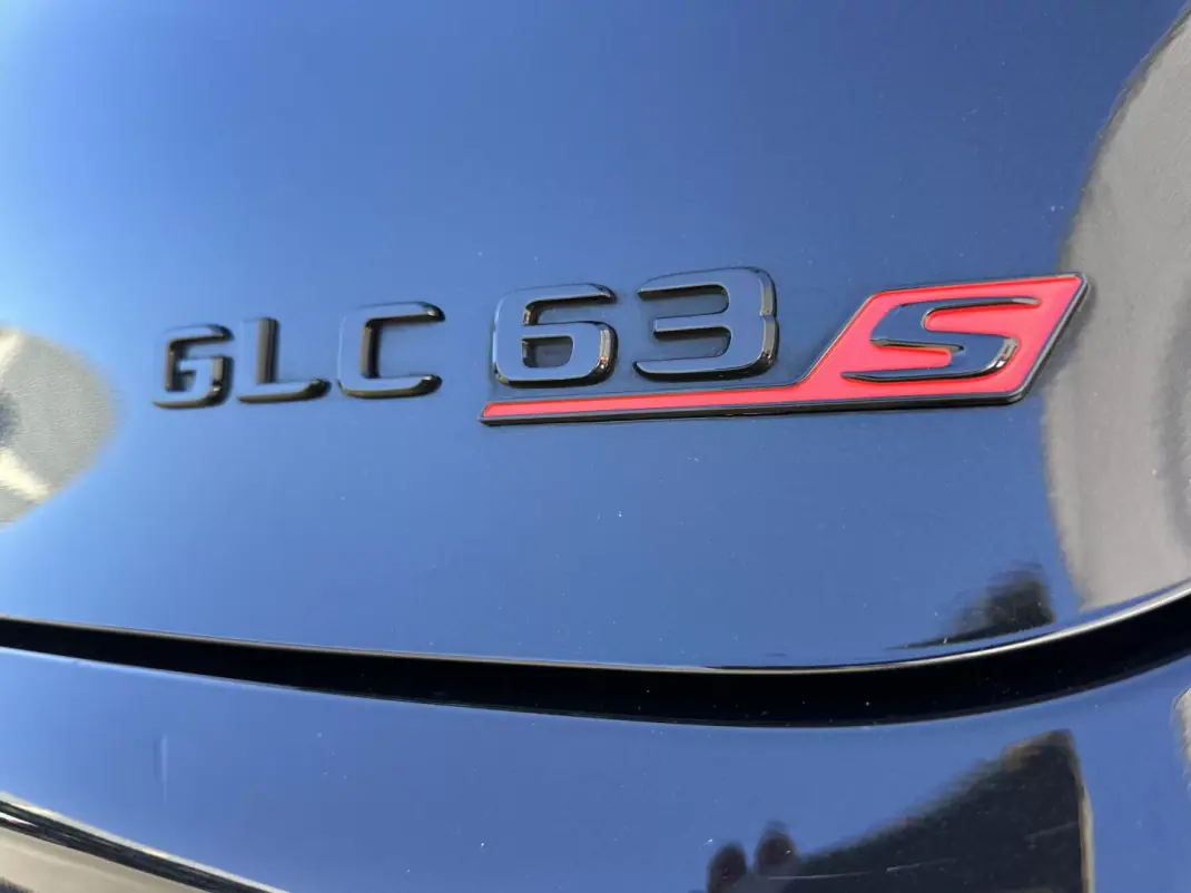 Mercedes-Benz GLC 63 AMG 2018 - 75000 EUR, 100000 km - 100000km - foto 34 de 93