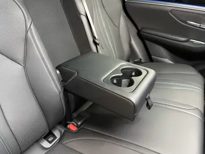 BYD Seal U 2025 - 44500 EUR, 800 km - AUTO.MOTO.pt - 800km - foto 46 de 83