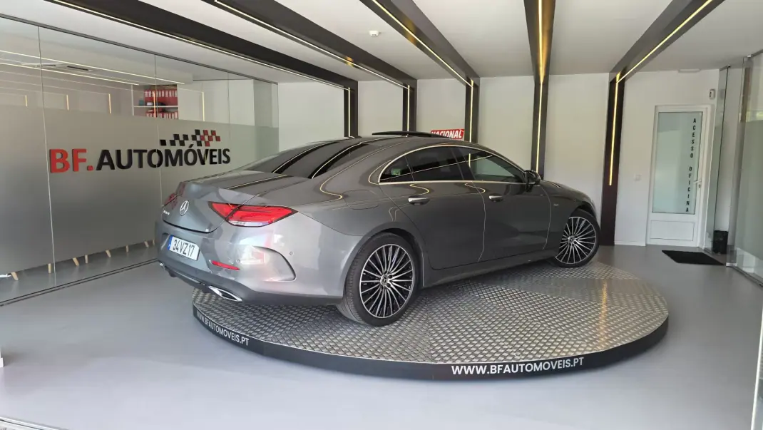 Mercedes-Benz CLS 400 2019 - 44500 EUR, 165703 km - AUTO.MOTO.pt - 165703km - foto 4 de 73