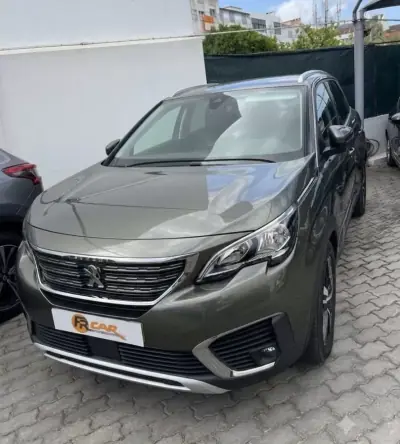 Peugeot 5008 2019 - 21500 EUR, 148372 km - AUTO.MOTO.pt - 148372km - foto 2 de 8