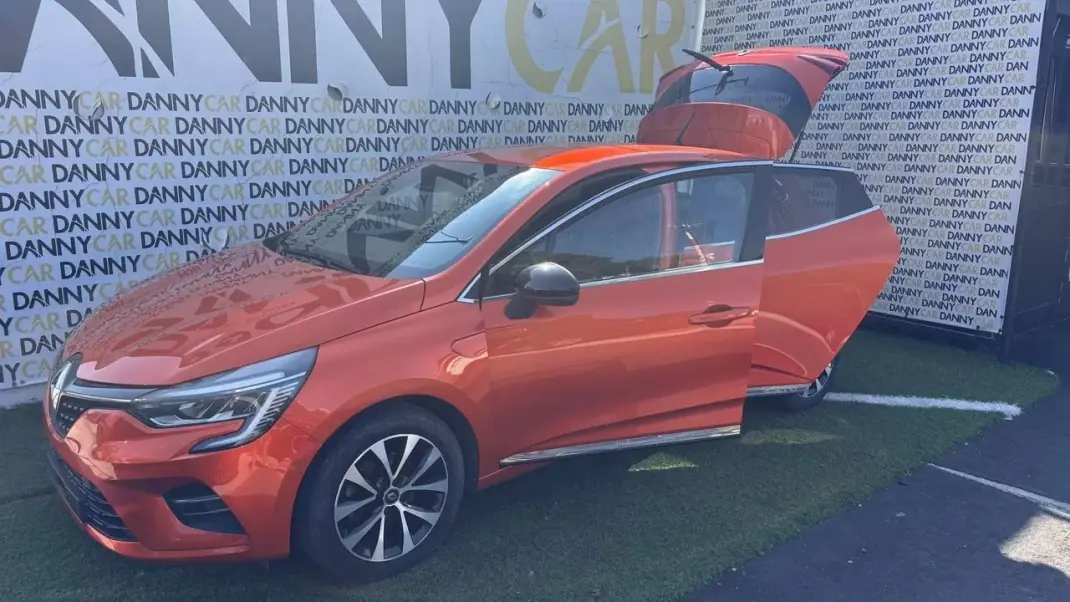 Renault Clio 2019 - 15990 EUR, 95000 km - AUTO.MOTO.pt - 95000km - foto 8 de 22